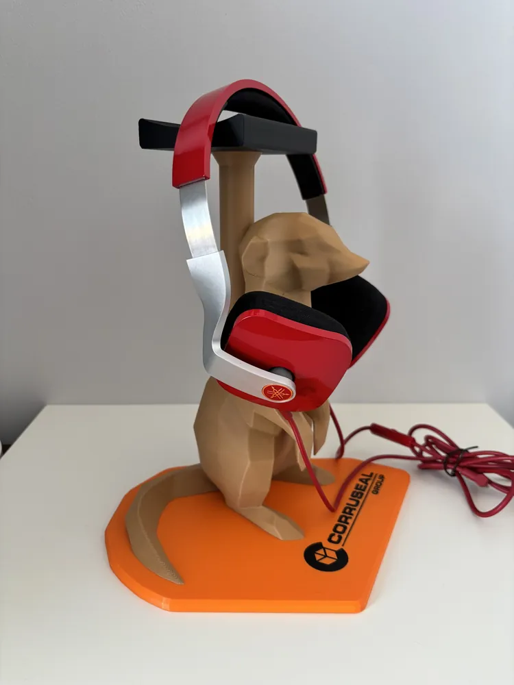 Side view of the meerkat headphone stand with headphones on